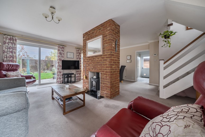 3 bedroom House for Sale Tythe Barn Close, Westoning, Bedfordshire