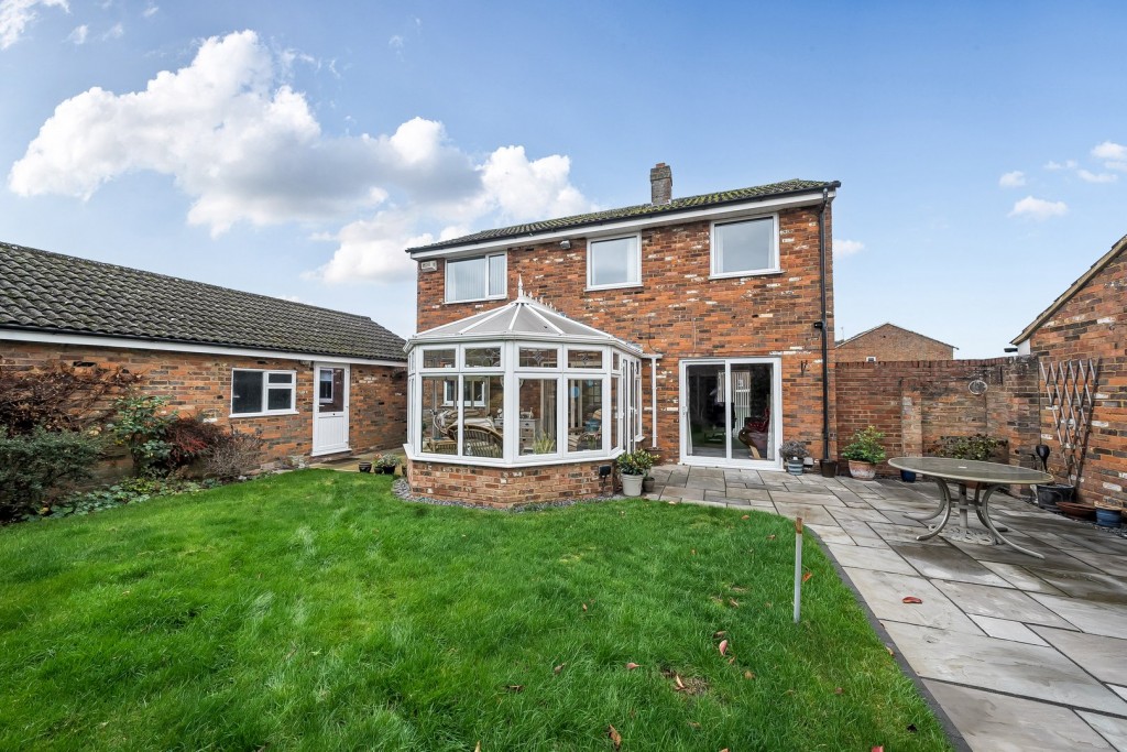 Tythe Barn Close, Westoning, Bedfordshire