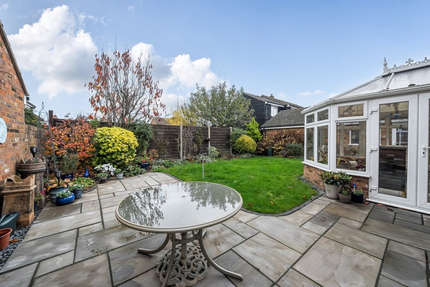 3 bedroom House for Sale Tythe Barn Close, Westoning, Bedfordshire