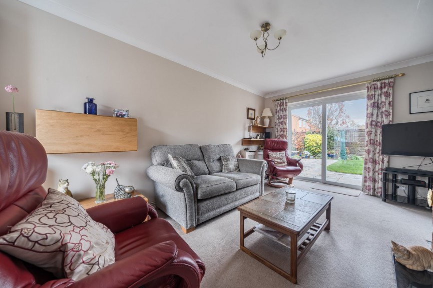 3 bedroom House for Sale Tythe Barn Close, Westoning, Bedfordshire