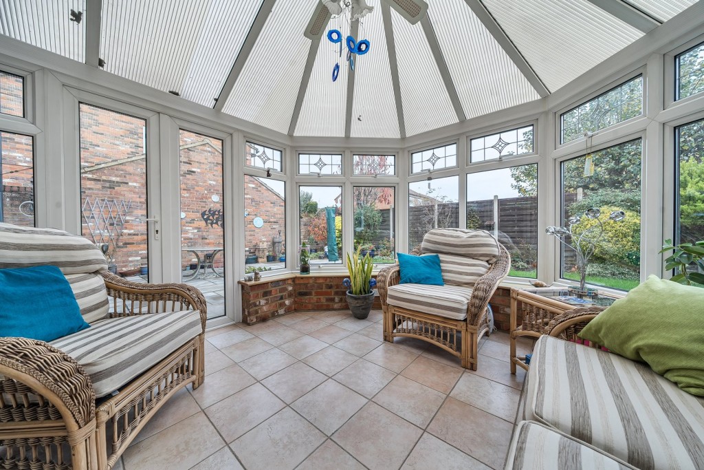 Tythe Barn Close, Westoning, Bedfordshire