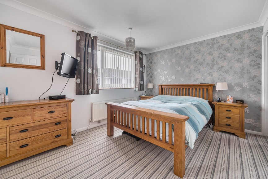 3 bedroom House for Sale Tythe Barn Close, Westoning, Bedfordshire