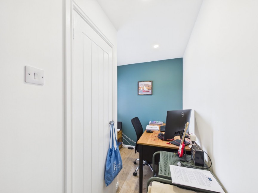 4 bedroom House for Sale Hargreaves Road, Royston, Hertfordshire