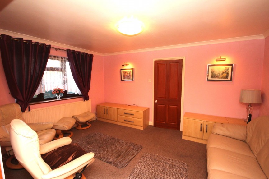3 bedroom House for Sale Romany Close, Letchworth Garden City, Hertfordshire