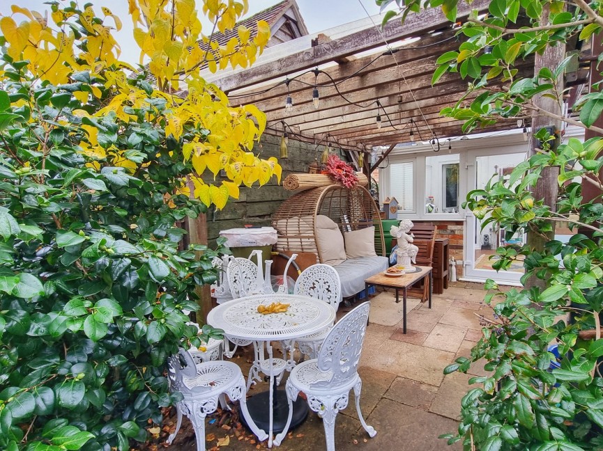 2 bedroom House for Sale Silsoe, Bedfordshire