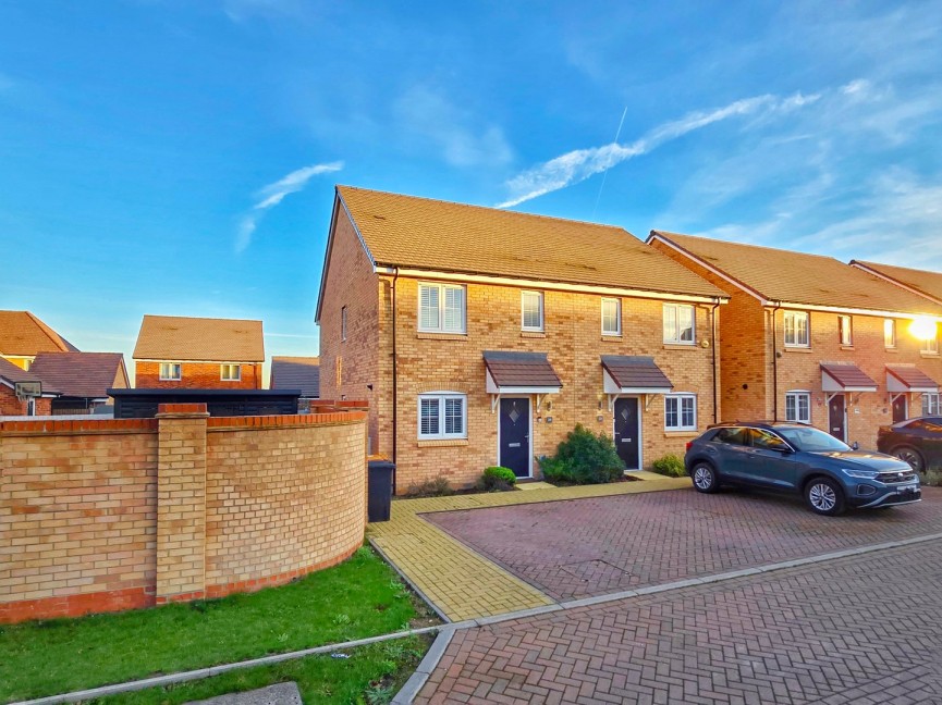 3 bedroom House for Sale Houghton Conquest, Bedford