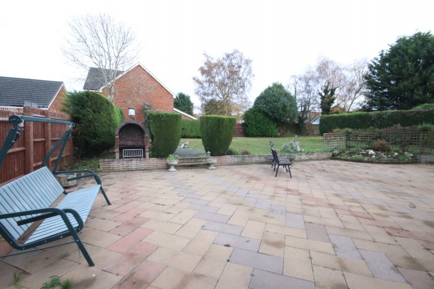 3 bedroom House for Letting High Street, Flitwick