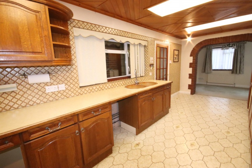 3 bedroom House for Letting High Street, Flitwick