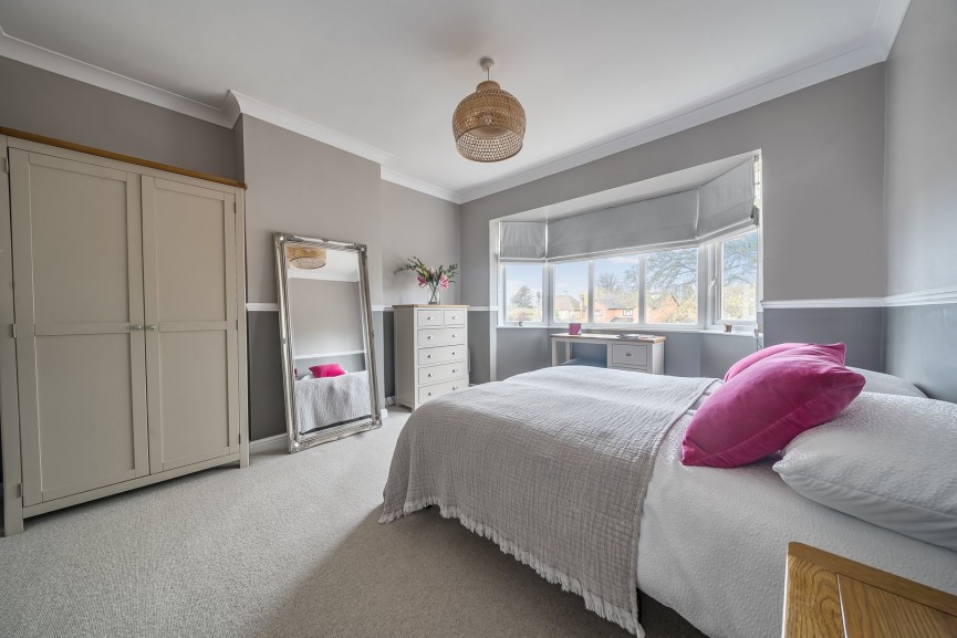 3 bedroom House for Sale High Street, Stotfold, Bedfordshire