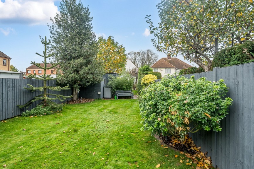 3 bedroom House for Sale High Street, Stotfold, Bedfordshire