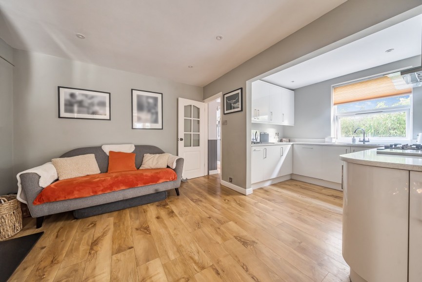 3 bedroom House for Sale High Street, Stotfold, Bedfordshire