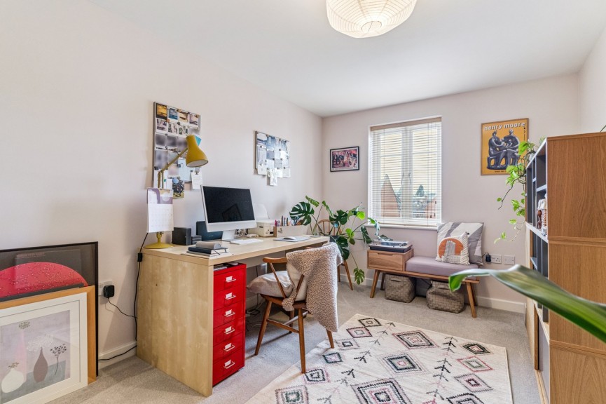 2 bedroom Flat for Sale Whinbush Road, Hitchin, Hertfordshire