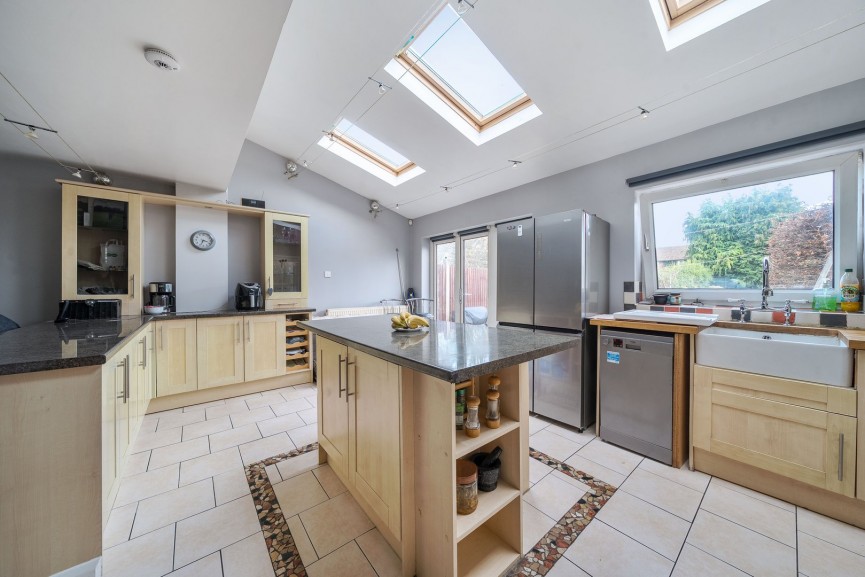 3 bedroom House for Sale Hitchin Road, Stotfold, Bedfordshire