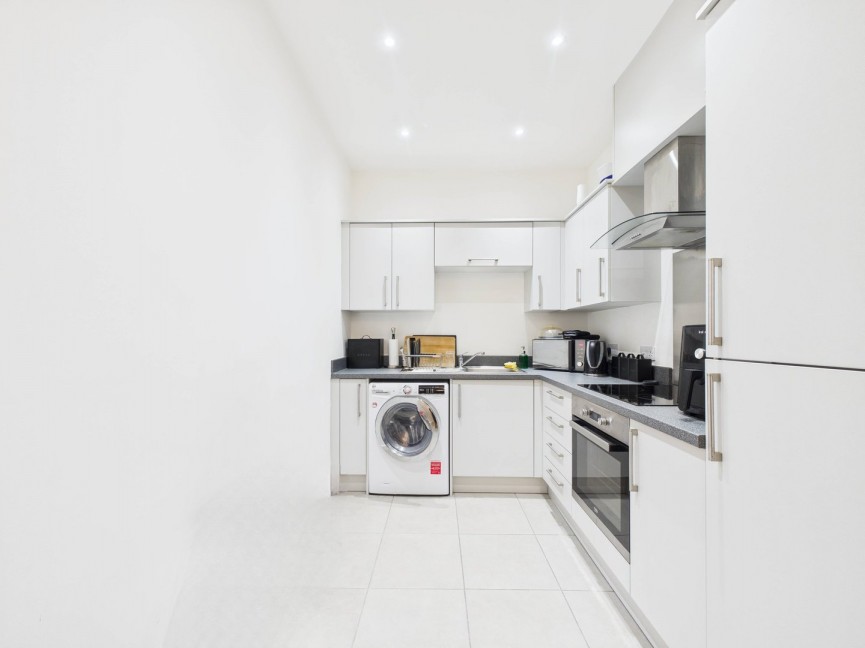 1 bedroom Flat for Sale Green Drift, Royston