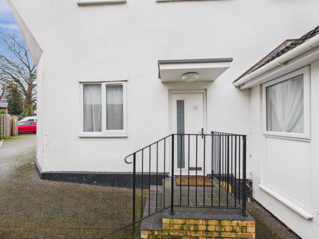 Green Drift, Royston