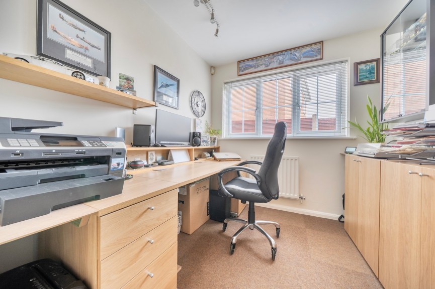 5 bedroom House for Sale Purcell Way, Shefford, Bedfordshire