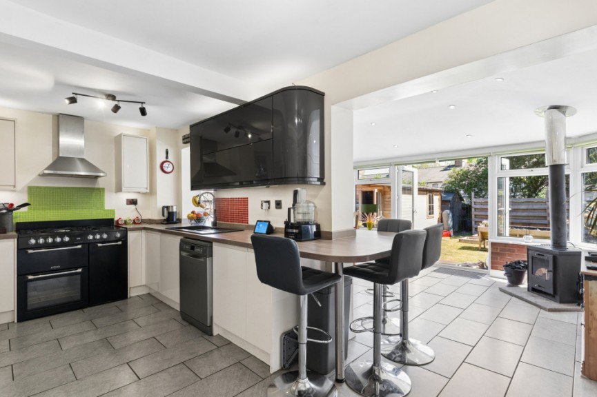 3 bedroom House for Sale St Augustine Close, Hitchin, Hertfordshire