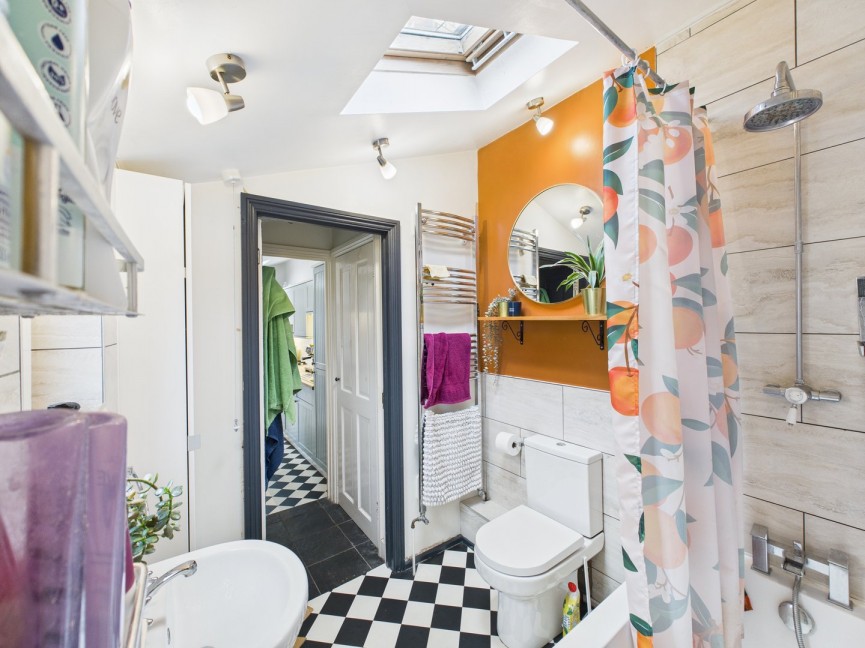 2 bedroom House for Sale Pembroke Road, BALDOCK, Hertfordshire