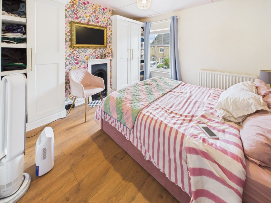 2 bedroom House for Sale Pembroke Road, BALDOCK, Hertfordshire