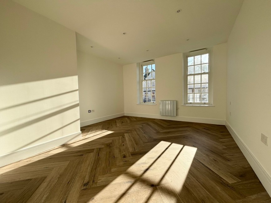 2 bedroom Flat for Letting Leys Avenue, Letchworth Garden City, Hertfordshire