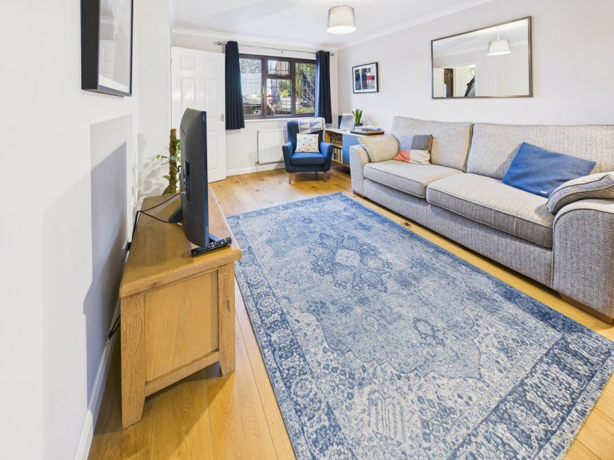 2 bedroom House for Sale Larkins Close, Baldock, Hertfordshire