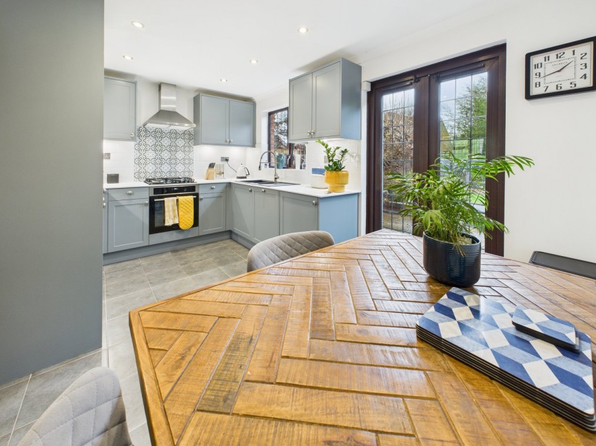 2 bedroom House for Sale Larkins Close, Baldock, Hertfordshire