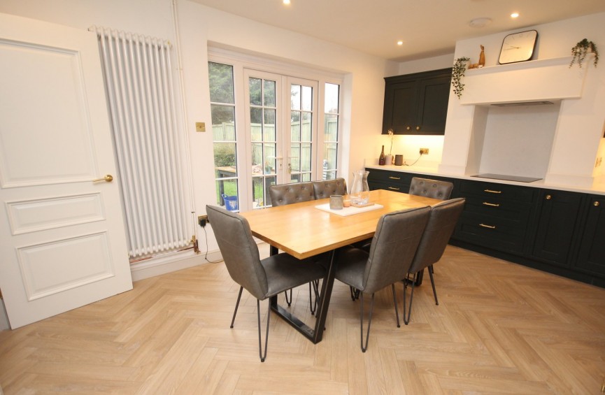 3 bedroom House for Letting Paddock Close, Letchworth Garden City, Hertfordshire