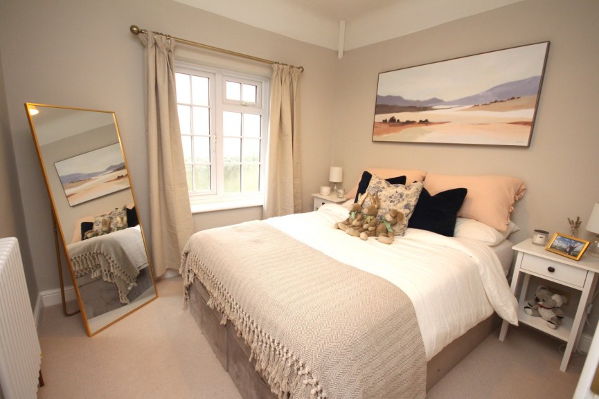 3 bedroom House for Letting Paddock Close, Letchworth Garden City, Hertfordshire