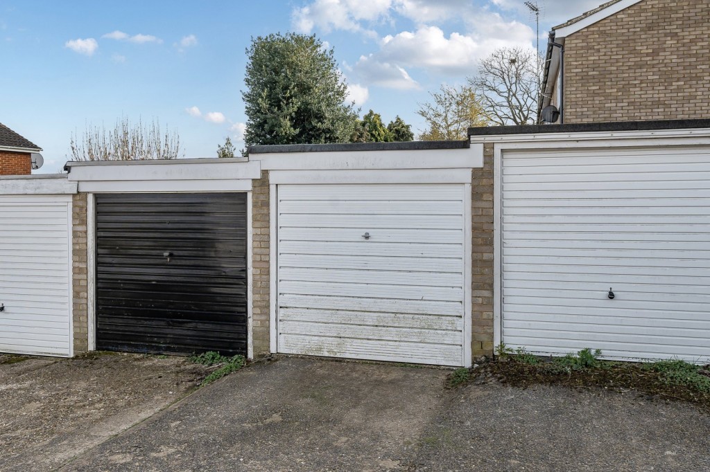 Finch Walk, Flitwick, Bedfordshire