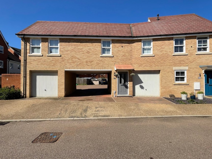 2 bedroom House for Sale Jupiter Way, Biggleswade, Bedfordshire