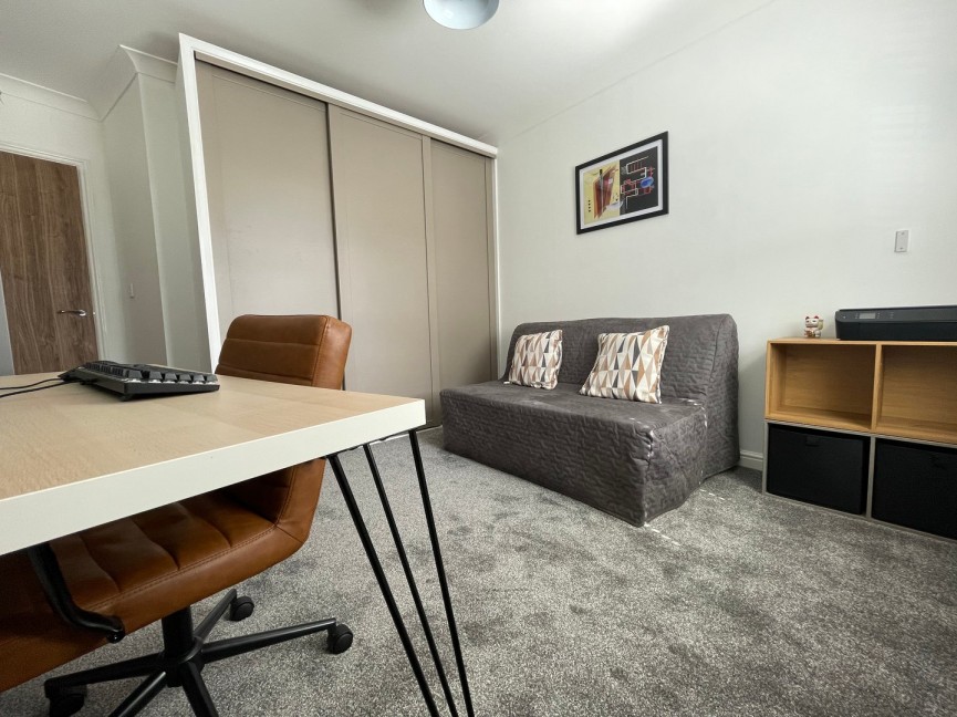 2 bedroom House for Sale Jupiter Way, Biggleswade, Bedfordshire