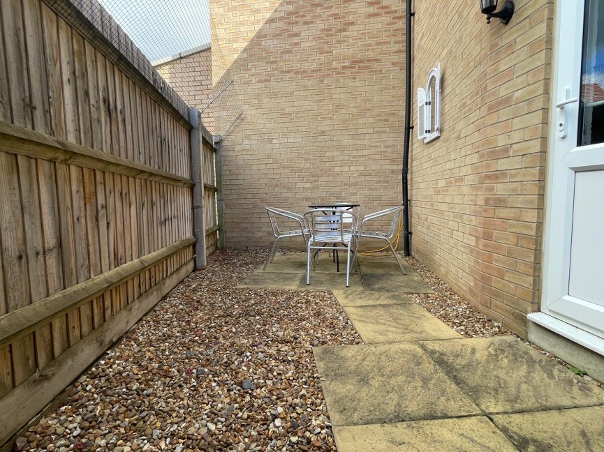 2 bedroom House for Sale Jupiter Way, Biggleswade, Bedfordshire