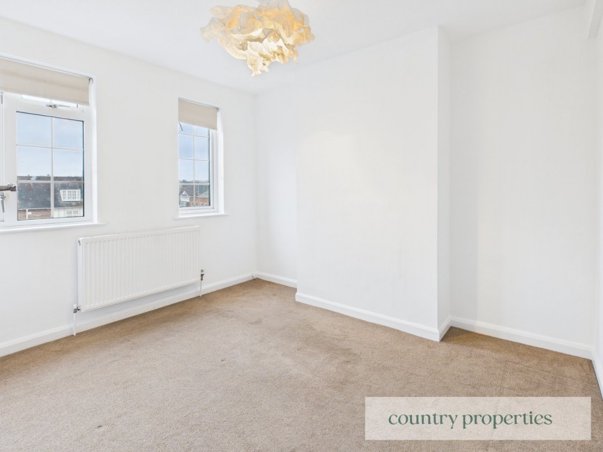 3 bedroom Flat for Letting High Street, Stevenage, Hertfordshire