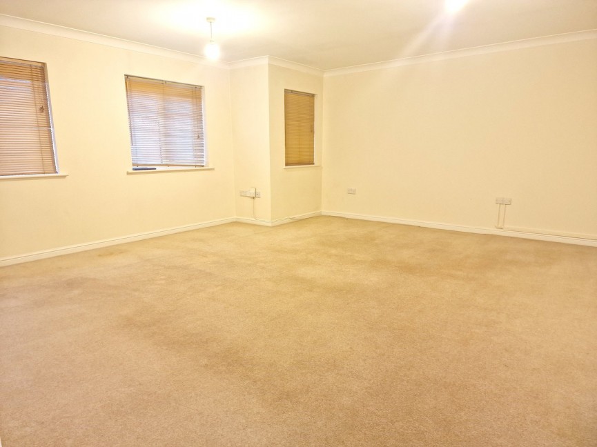 2 bedroom Flat for Letting Cole Green Lane, WELWYN GARDEN CITY, Hertfordshire