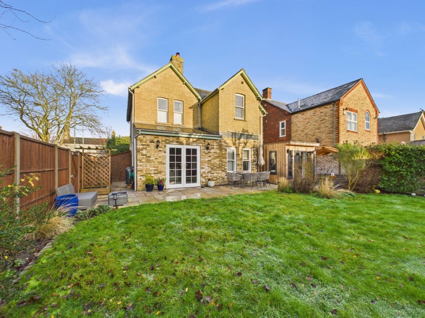 4 bedroom House for Sale Bedford Road, Sandy, Bedfordshire