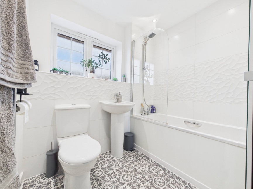 3 bedroom House for Sale Rosecomb, Royston, Hertfordshire