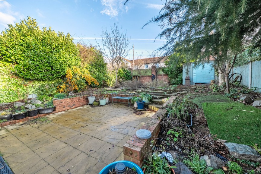 4 bedroom House for Sale Montgomery Avenue, Shefford, Bedfordshire