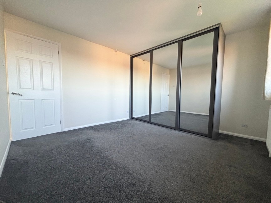 3 bedroom Flat for Letting Mead End, Biggleswade, Bedfordshire