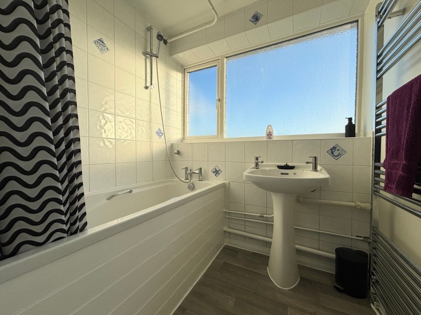 3 bedroom Flat for Letting Mead End, Biggleswade, Bedfordshire