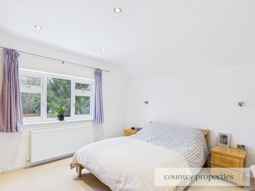 3 bedroom House for Sale London Road, Welwyn, Hertfordshire