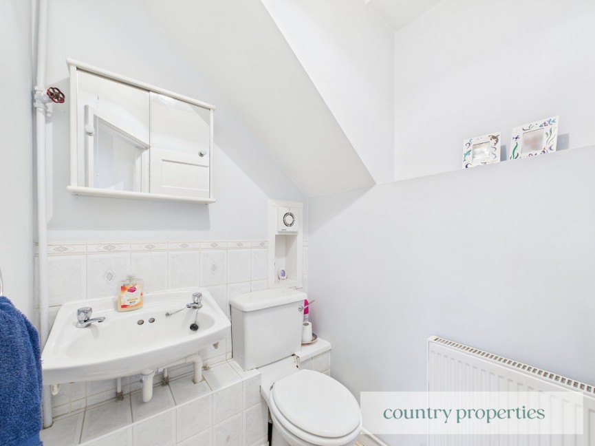 3 bedroom House for Sale London Road, Welwyn, Hertfordshire