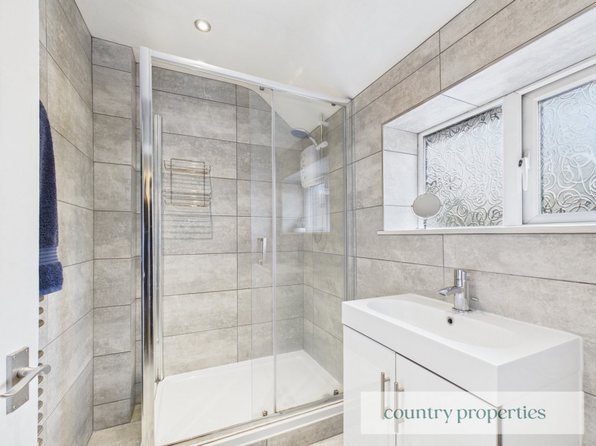 3 bedroom House for Sale London Road, Welwyn, Hertfordshire