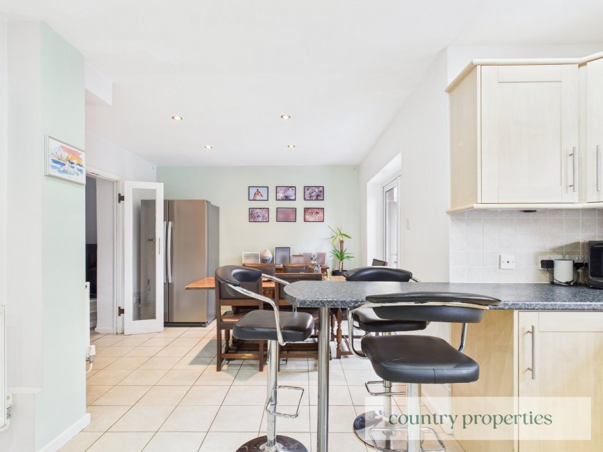 3 bedroom House for Sale London Road, Welwyn, Hertfordshire