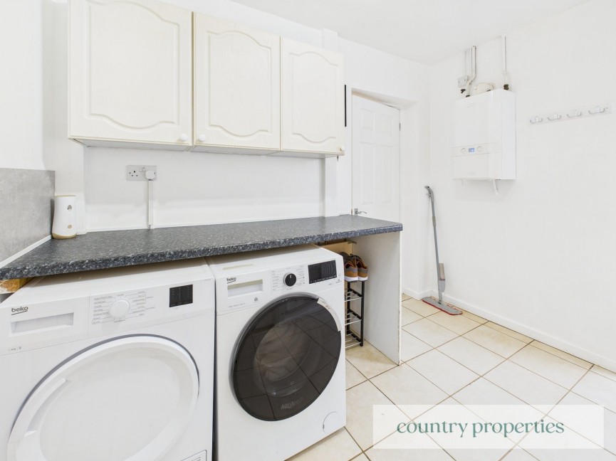 3 bedroom House for Sale London Road, Welwyn, Hertfordshire