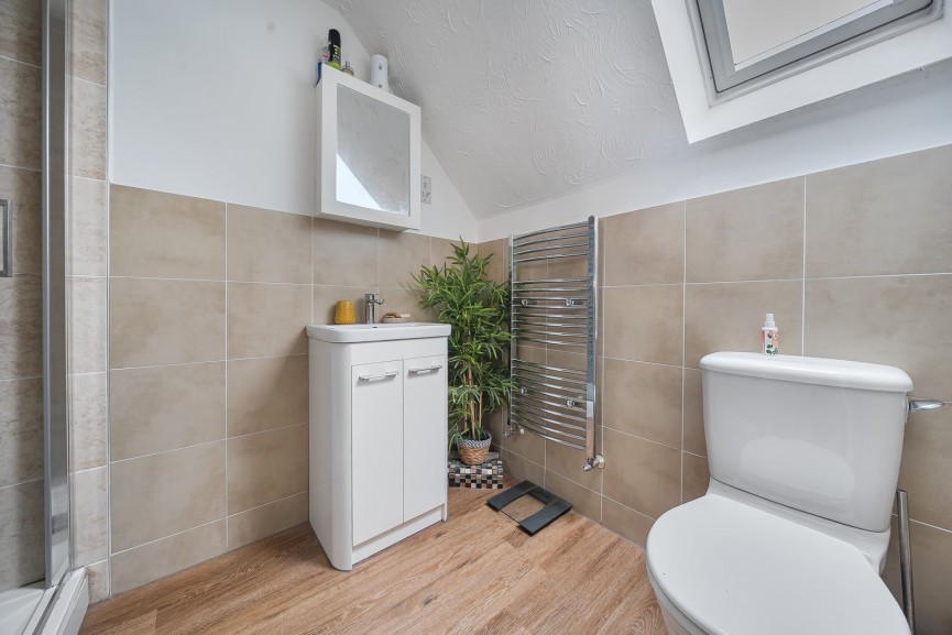 3 bedroom House for Sale Kingfisher Road, Shefford, Bedfordshire