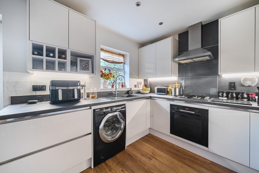 3 bedroom House for Sale Kingfisher Road, Shefford, Bedfordshire