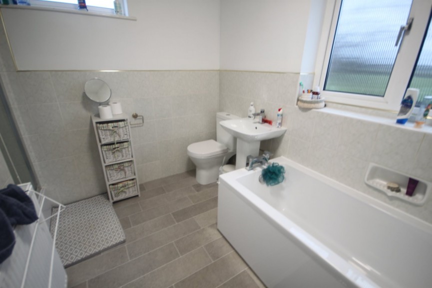 4 bedroom House for Letting Rectory Road, Campton, Bedfordshire