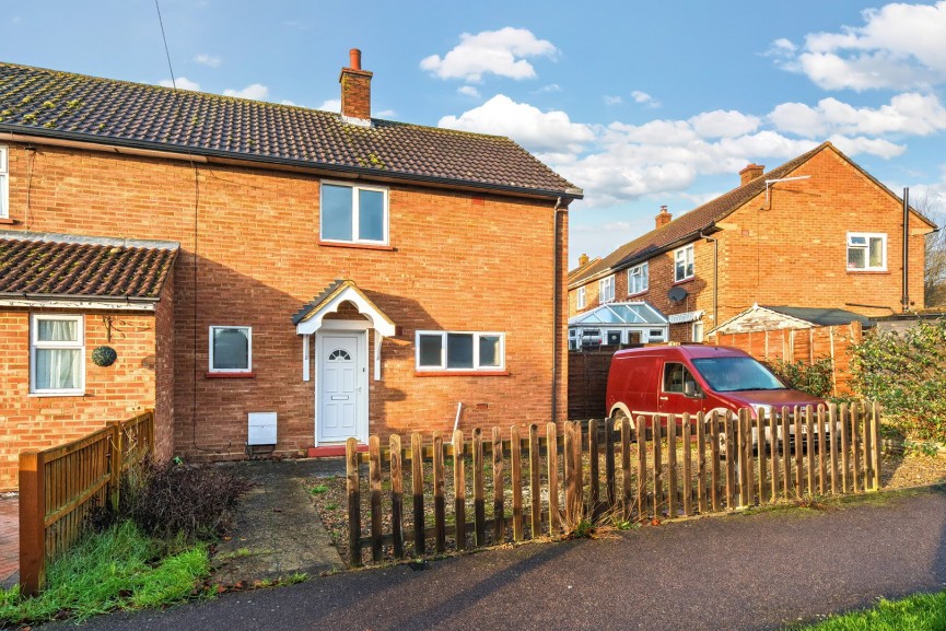 2 bedroom House for Sale Gresham Way, Shefford, Bedfordshire