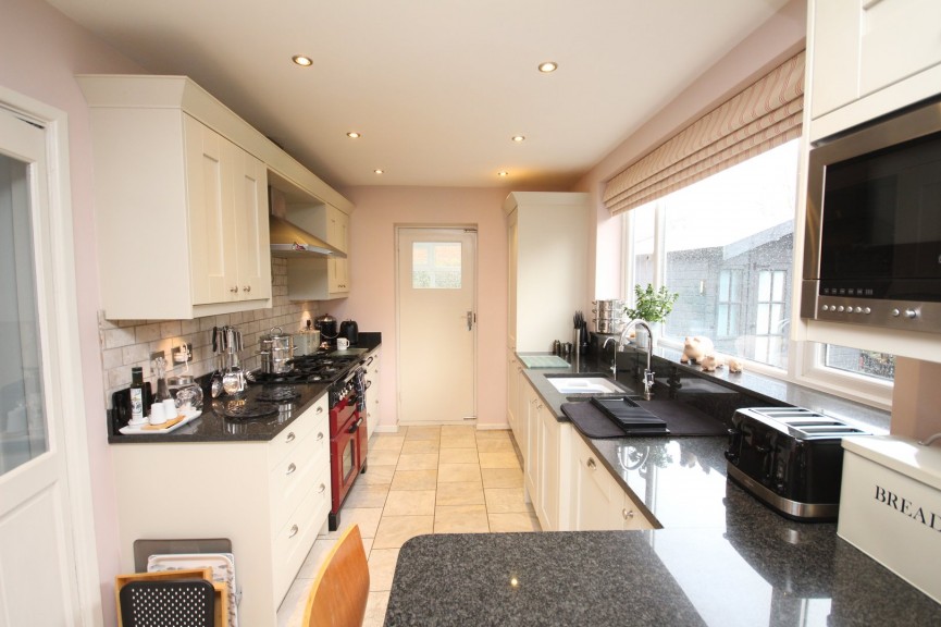 4 bedroom House for Sale Wilbury Road, Letchworth Garden City, Hertfordshire