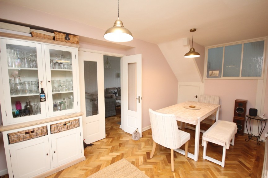 4 bedroom House for Sale Wilbury Road, Letchworth Garden City, Hertfordshire